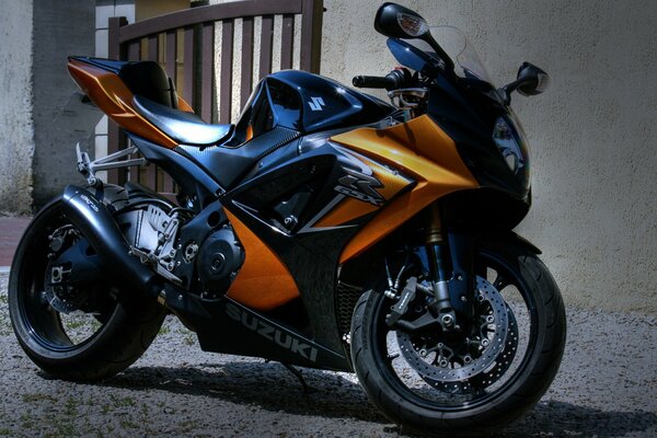 Suzuki sport bike in black and orange shades