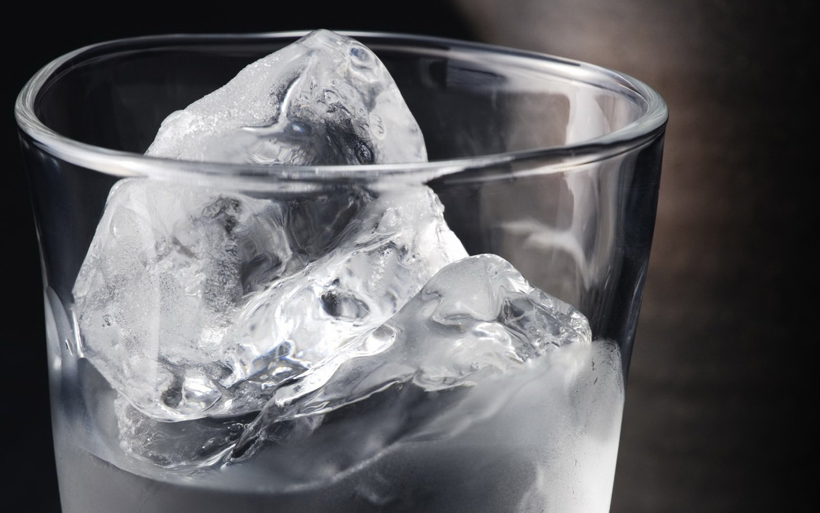 water glass ice