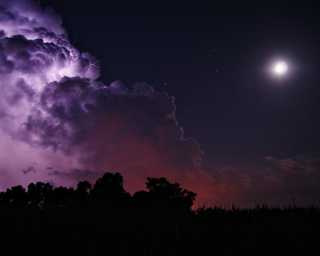 blitz mond wolken