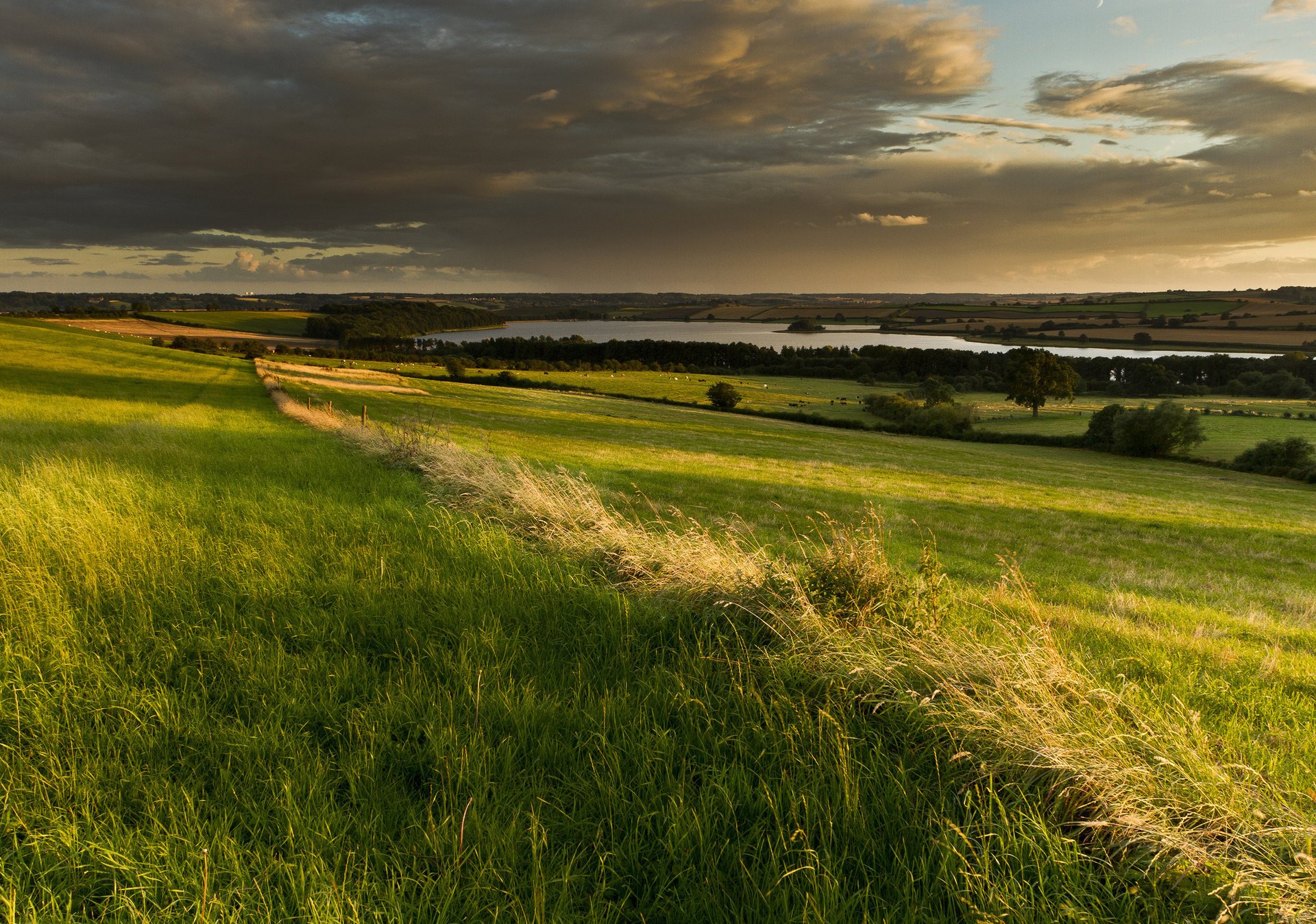 angleterre champs nuages grande-bretagne ciel