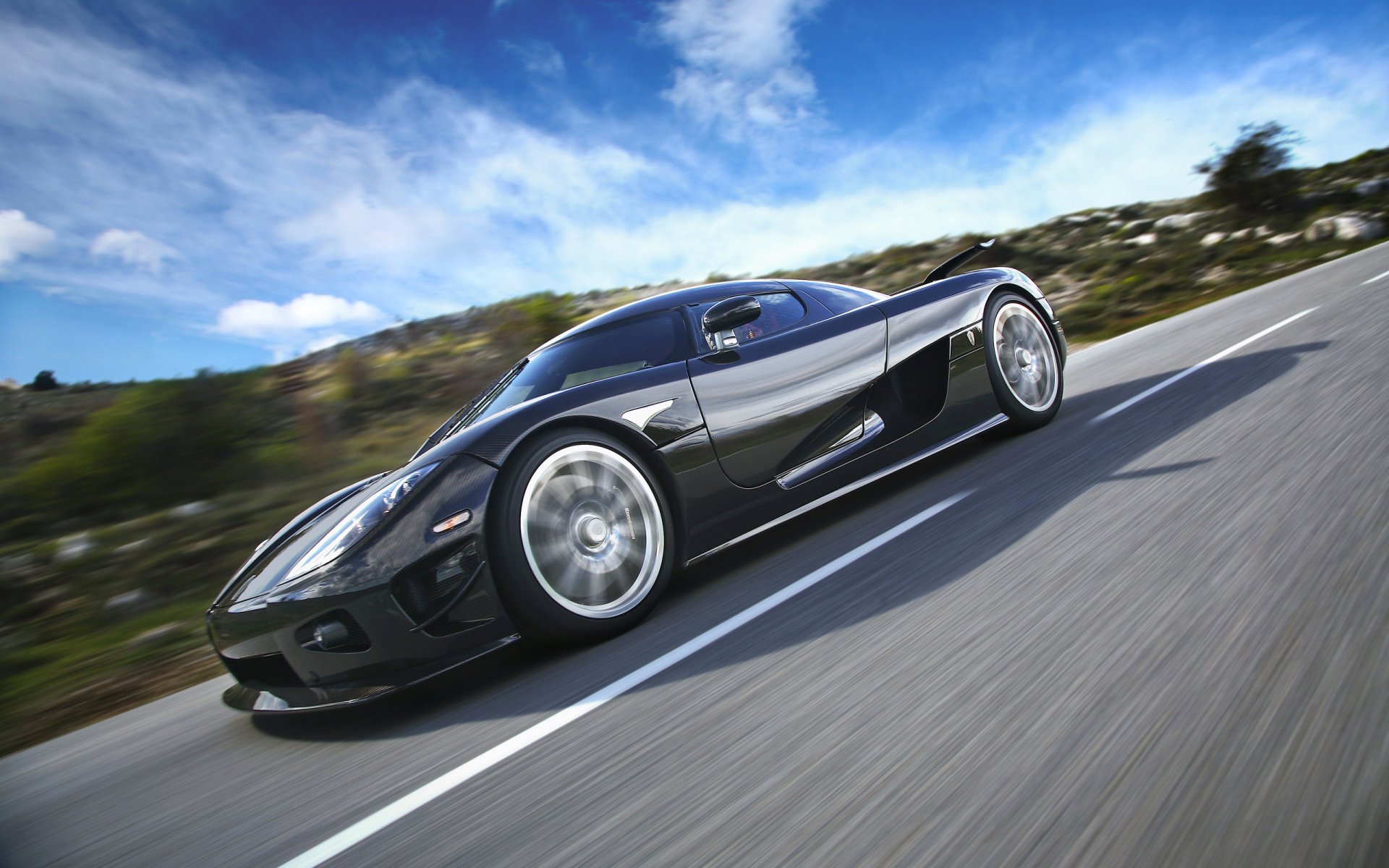 koenigsegg ccxr speed road