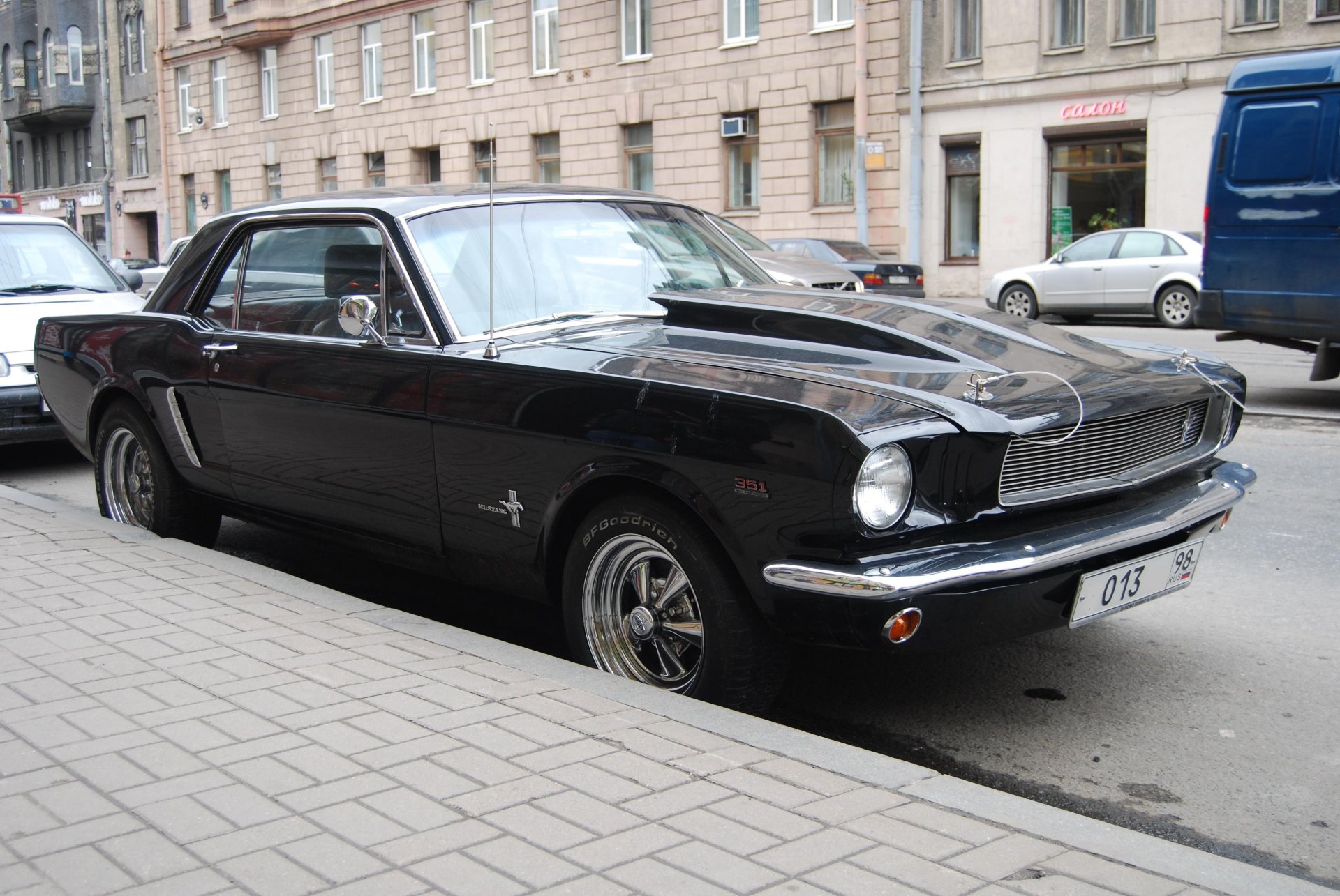 curiosity ford mustang in st. petersburg