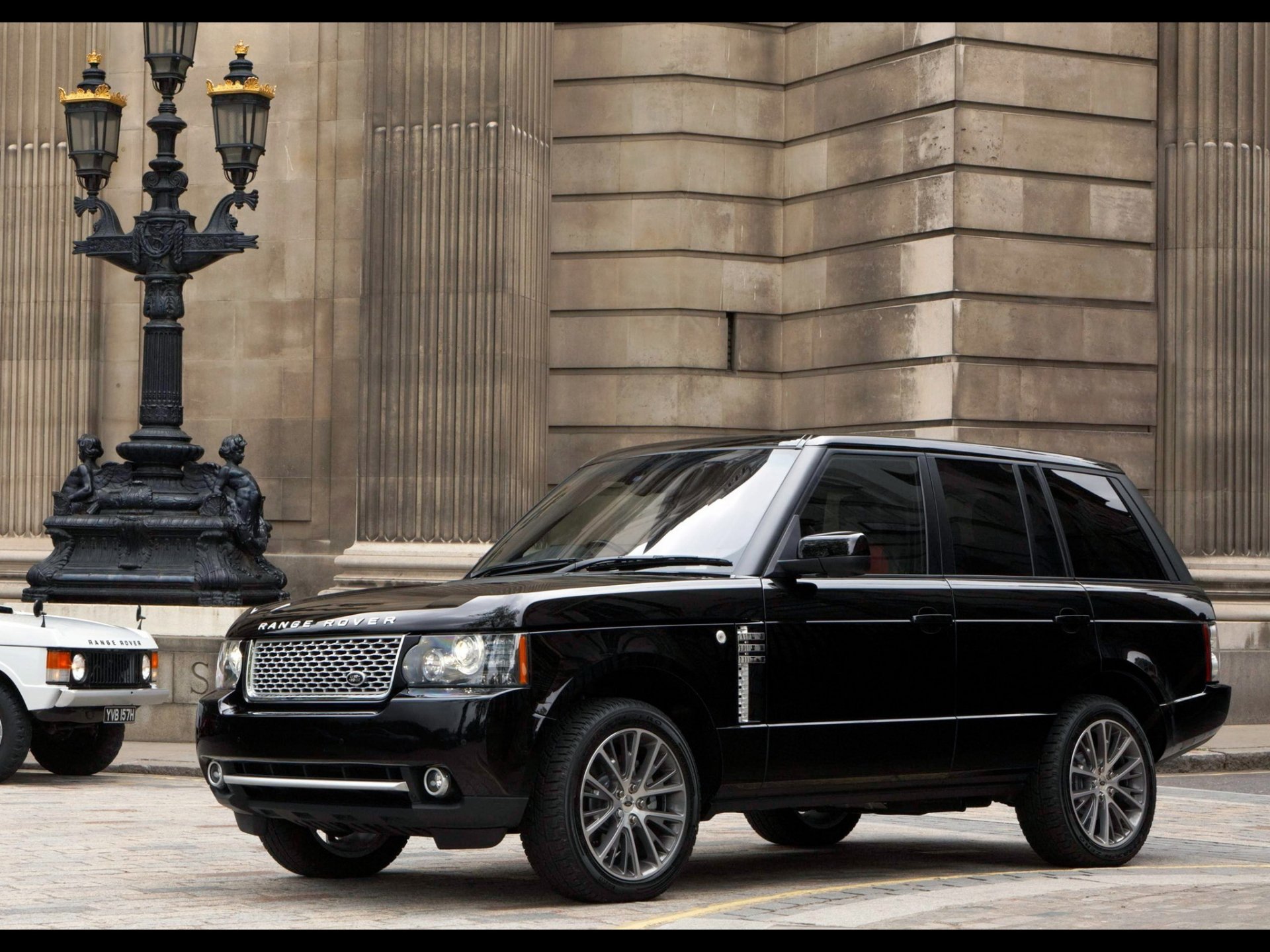 range rover autobiograph black