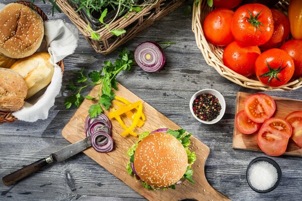 Prodotti che sono essenziali per l hamburger