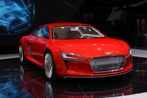 Audi e- tron AUF DER AUTOMOBILMESSE