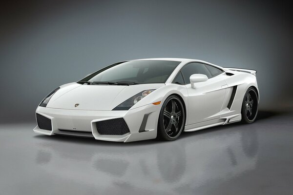 Белая lamborghini gallardo в хорошем качестве