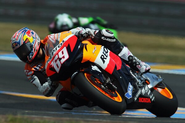 A motorcycle racer. motogp 500cc