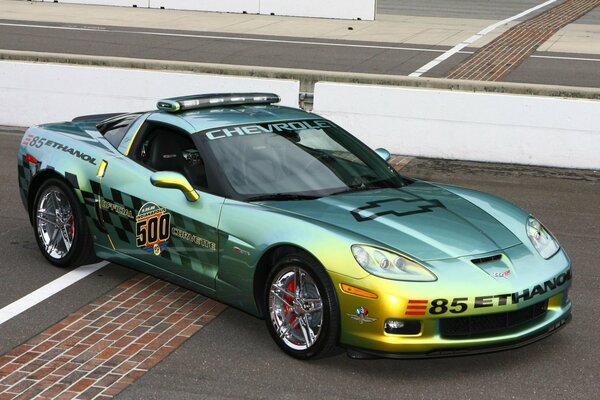 Chevrolet Corvette car picture