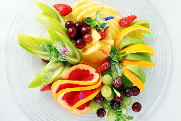 Fruit sliced decorated with mint