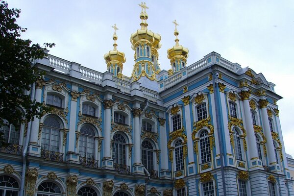 The palace on the background of the temple