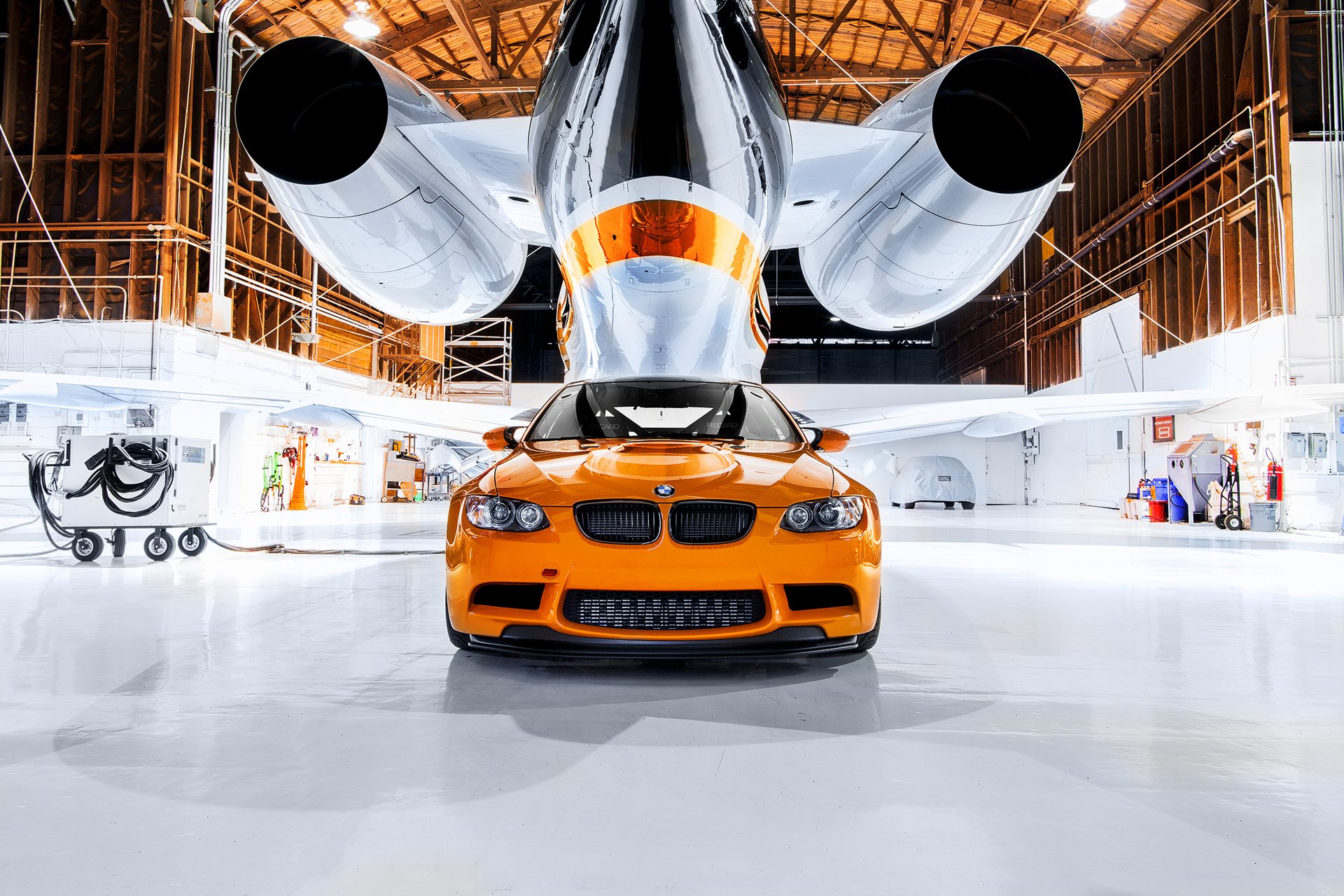 bmw m3 gts arancione hangar