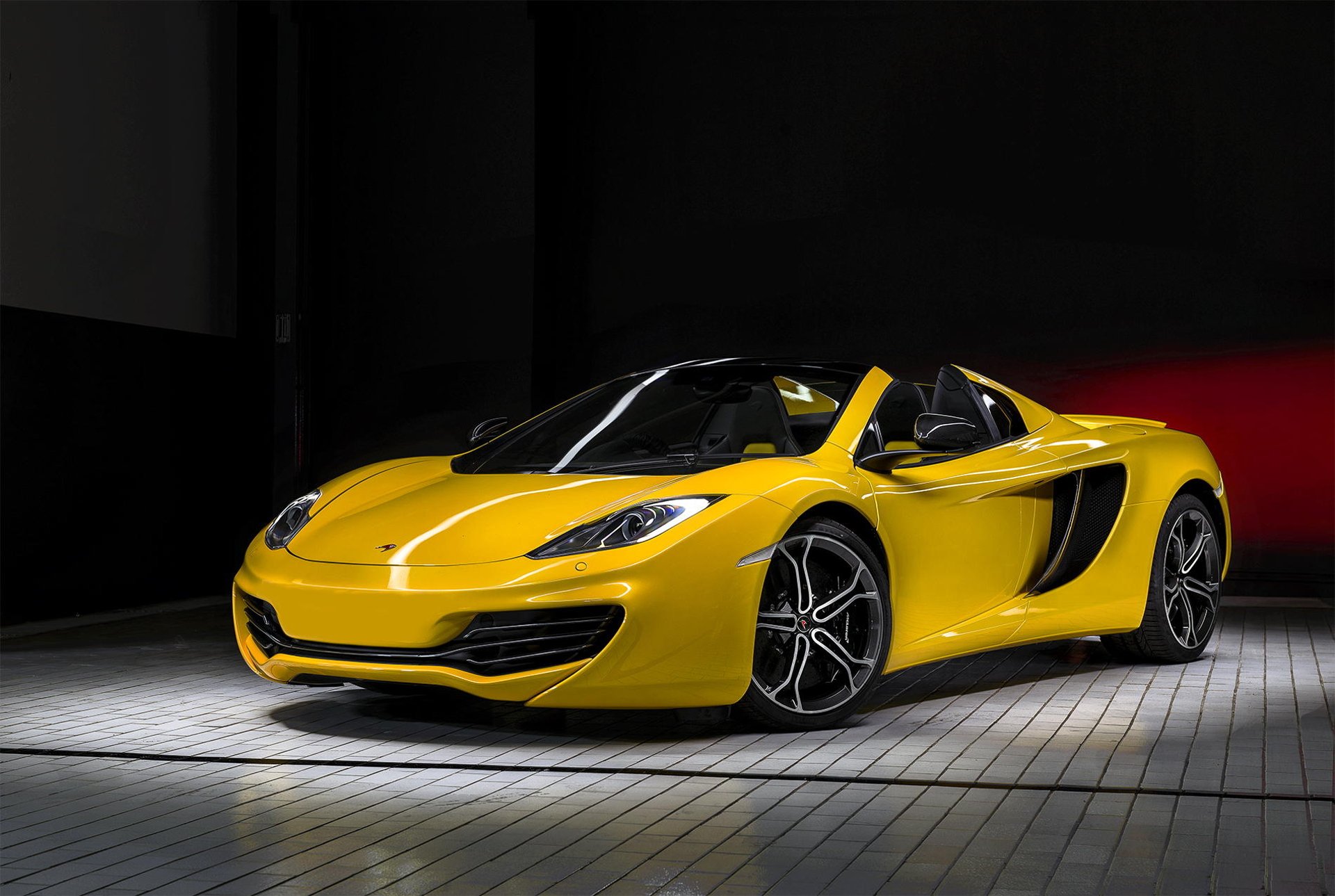 mclaren mp4-12c giallo anteriore mclaren anteriore