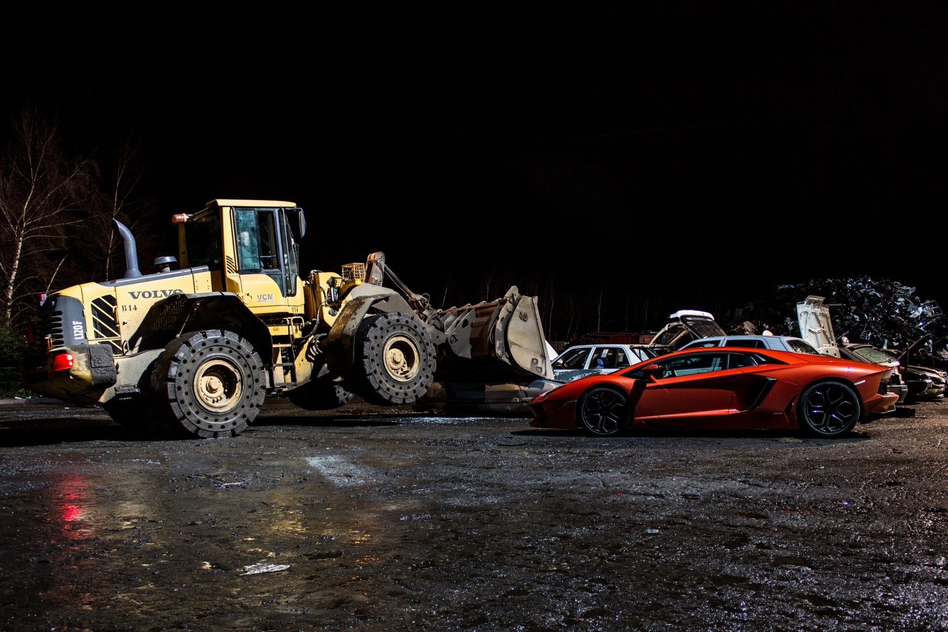 lamborghini aventador lp700-4 naranja lamborghini aventador perfil noche sombra bulldozer volvo