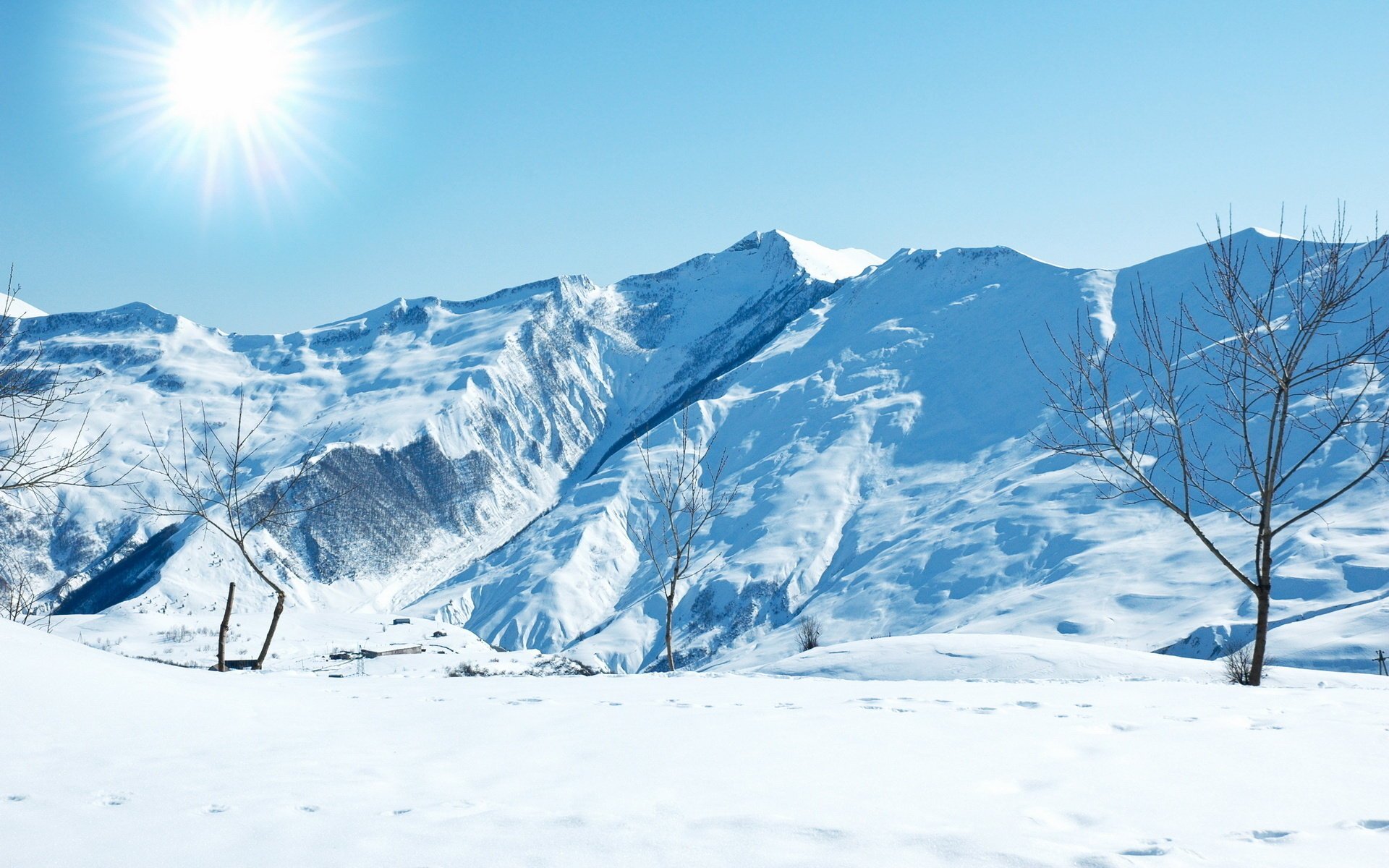 beißende sonne frost schnee pisten himmel oberfläche