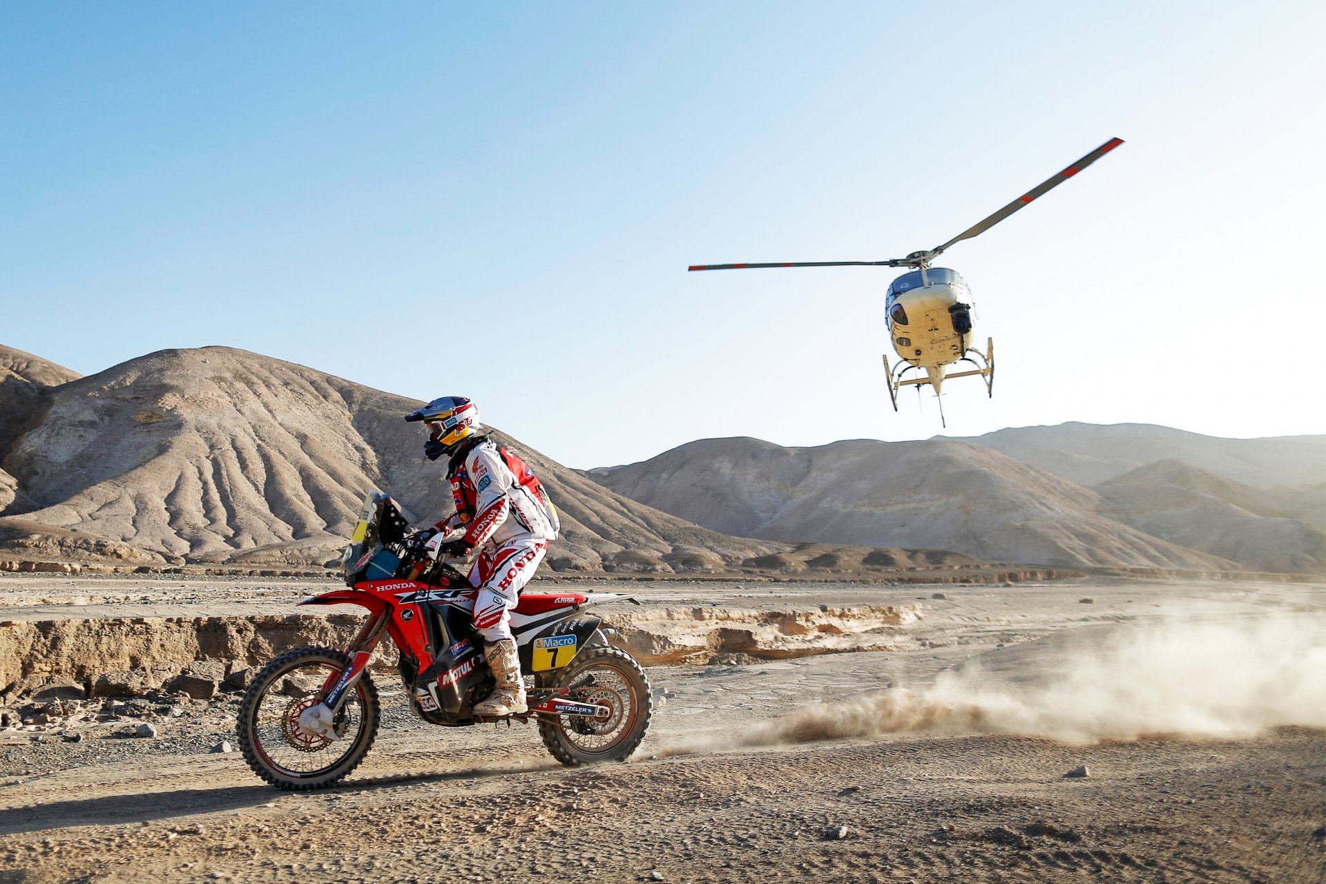 motocicleta moto helicóptero dakar rally montaña carrera deporte corredor