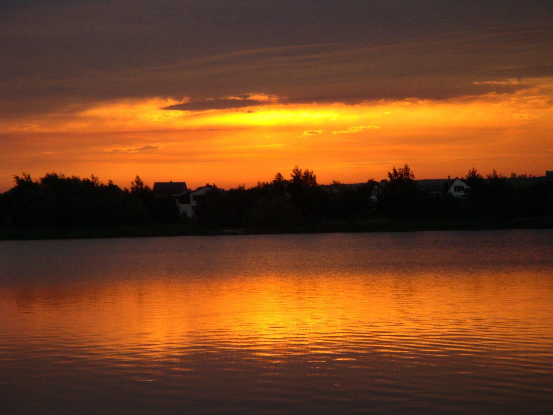 sonnenuntergang sommer see bäume haus wolken