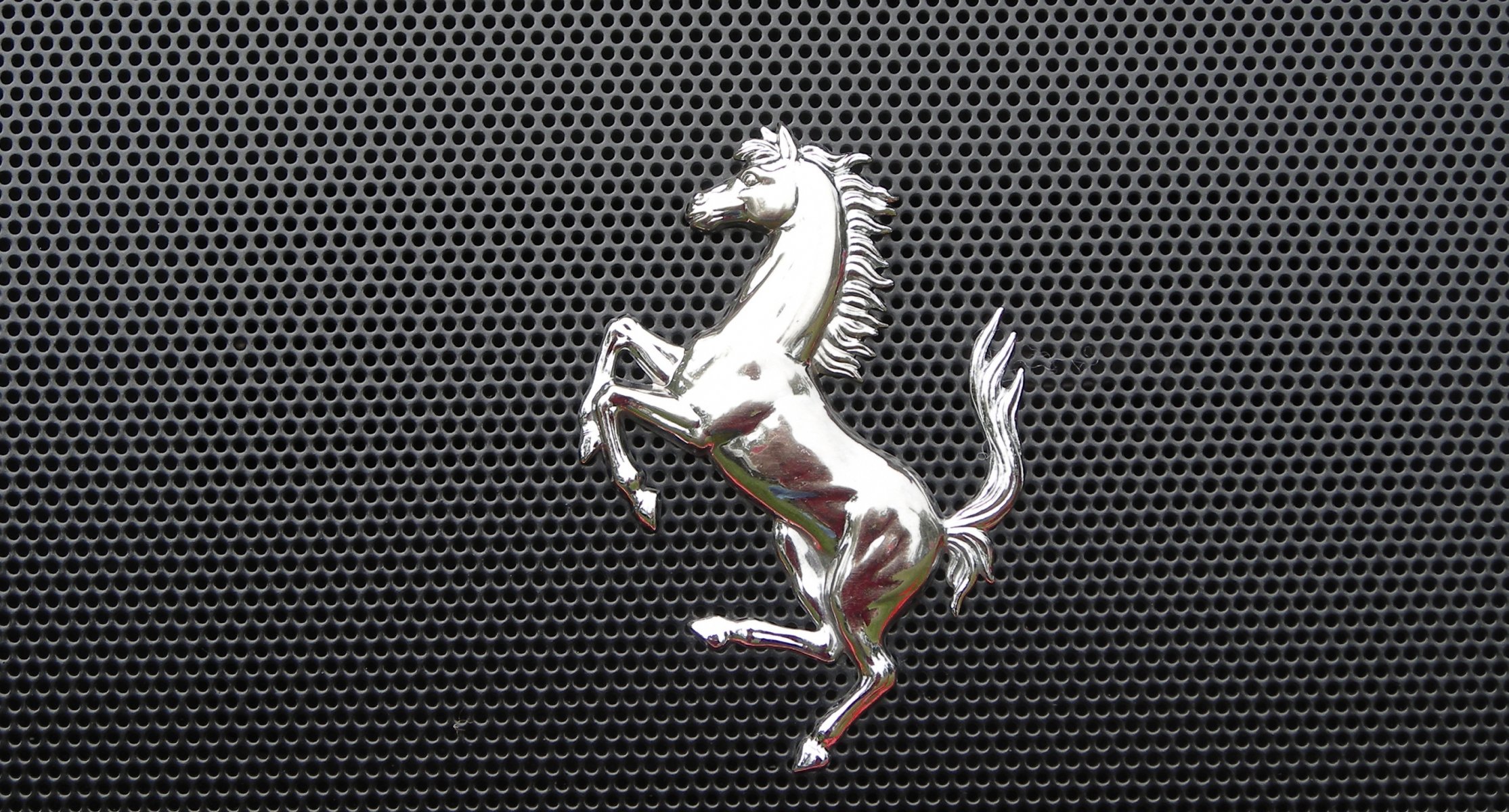 grille emblem metal horse 2014