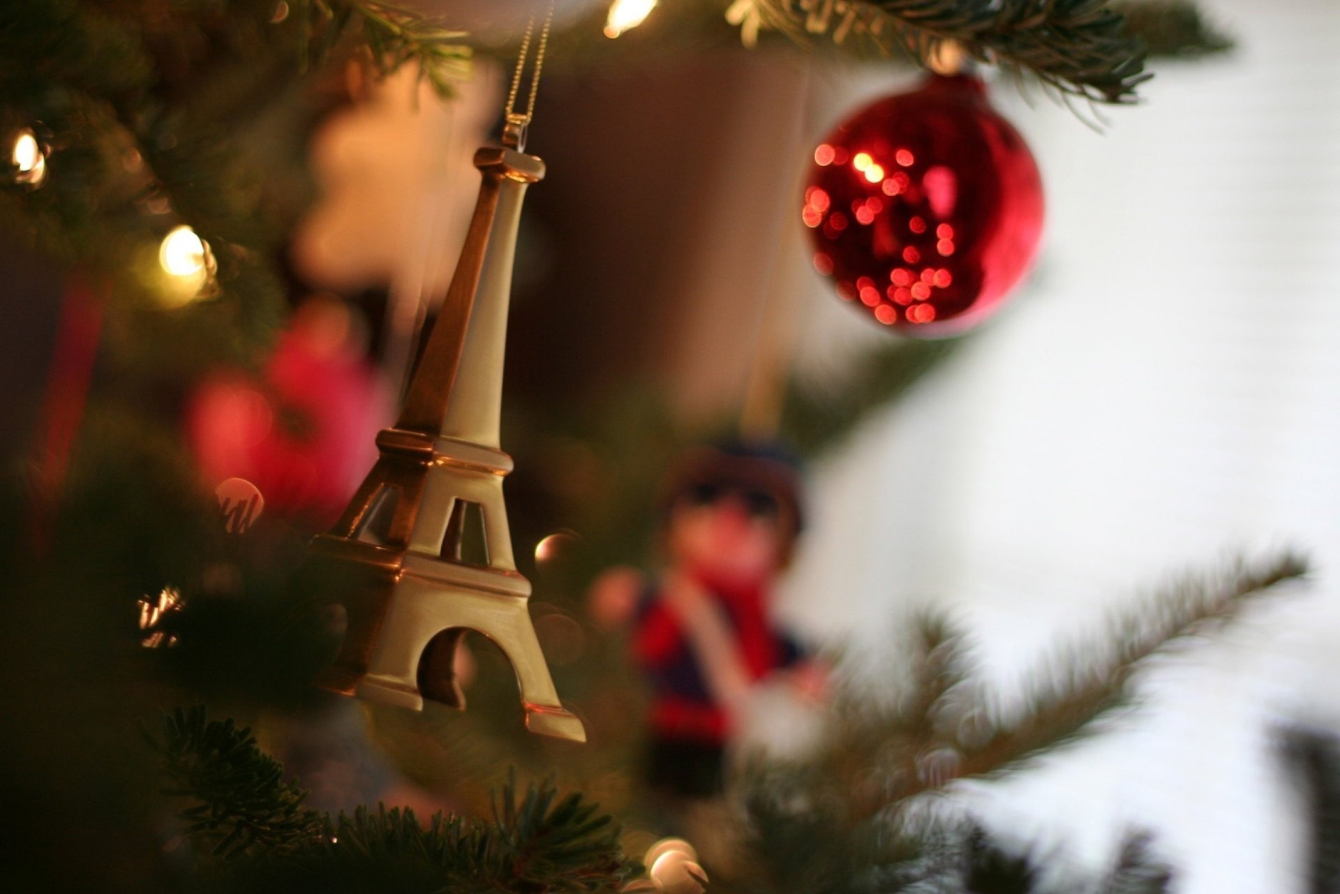 urlaub lichter neujahr tapete stimmung spielzeug foto weihnachtsbaum dekoration makro nadeln weihnachtsbaum