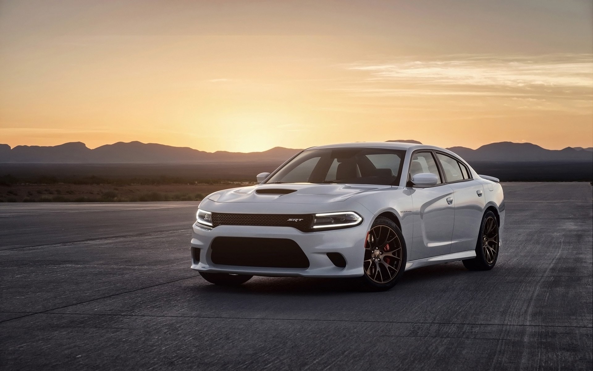 dodge charger srt hellcat dodge charger front end mountains background