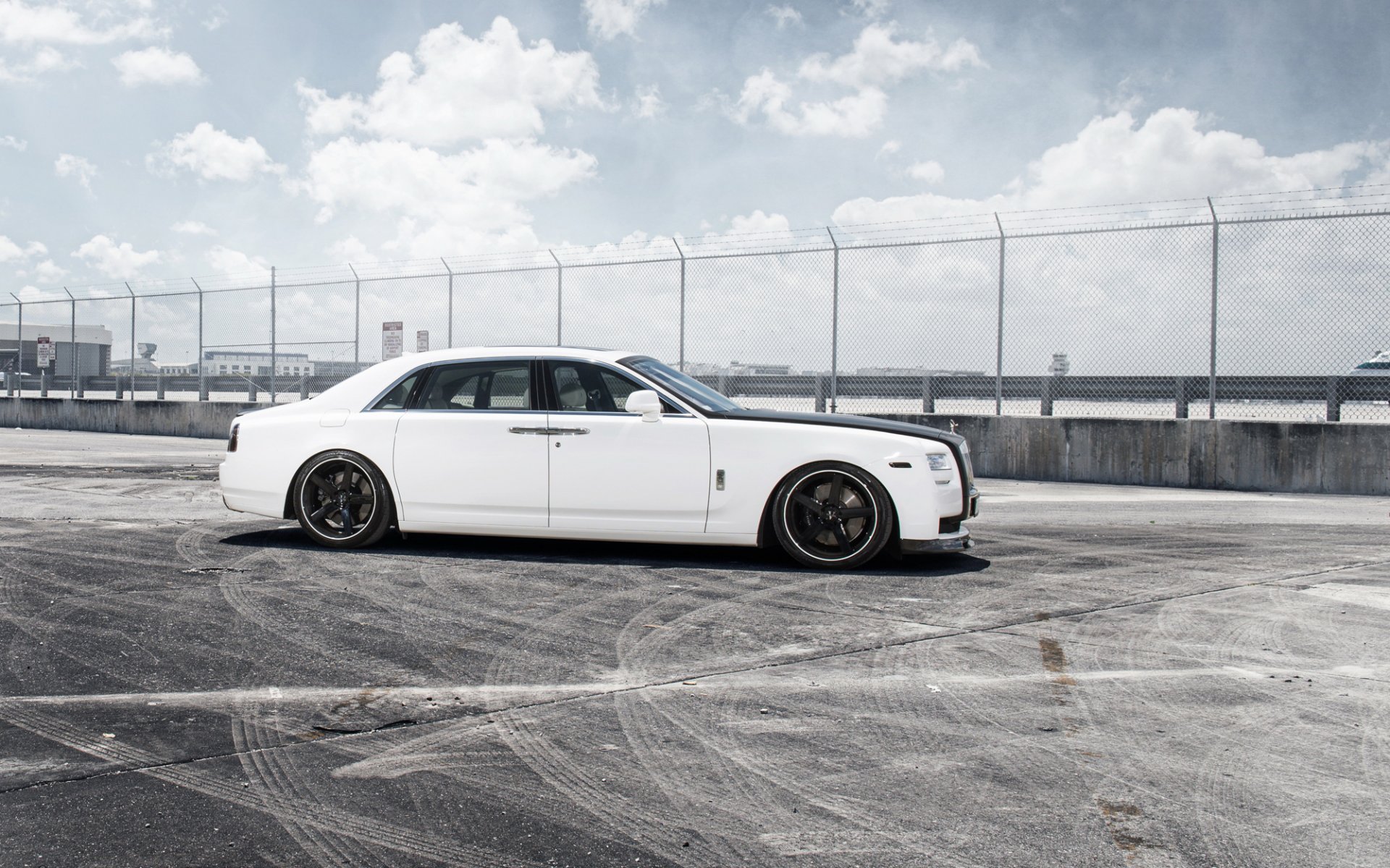 rolls-royce ghost tuning white car avtooboi