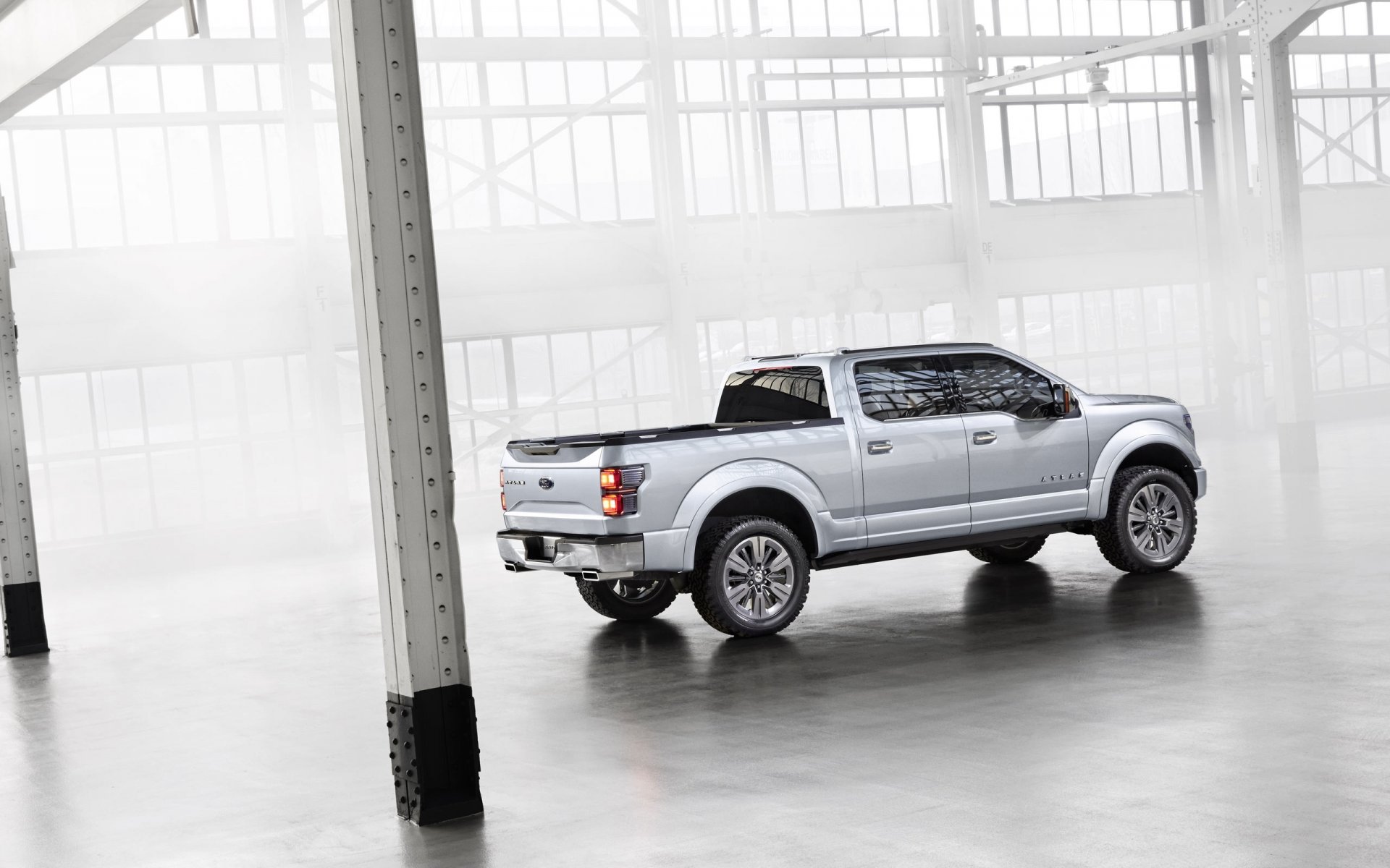 ford satin c pick-up argent gris vue latérale