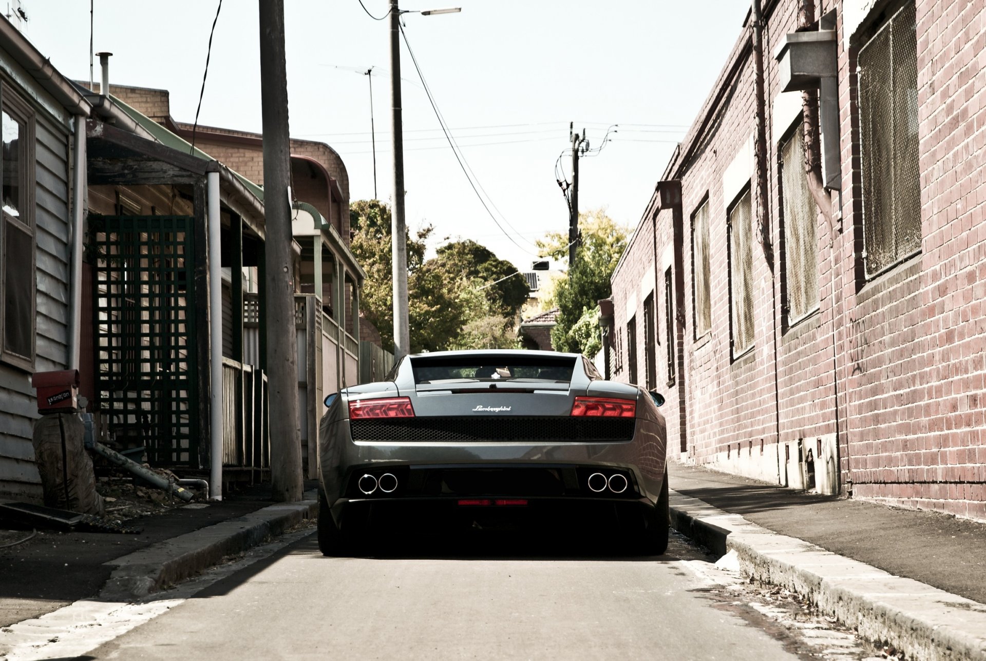 lamborghini gallardo lp560-4 gris lamborghini gajardo zadok ruelle piliers arbres