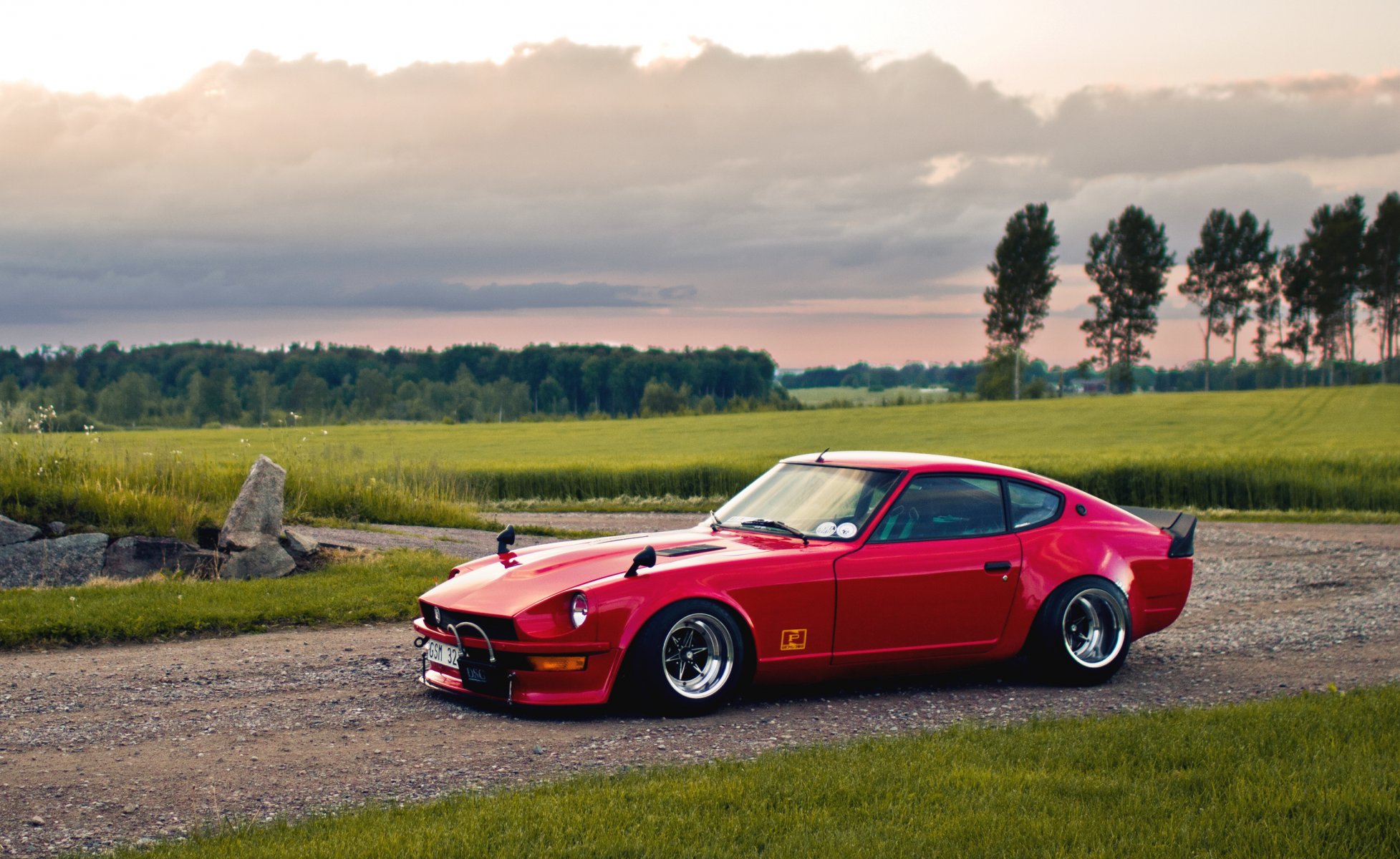 nissan datsun 240z rouge japon nissan datsun