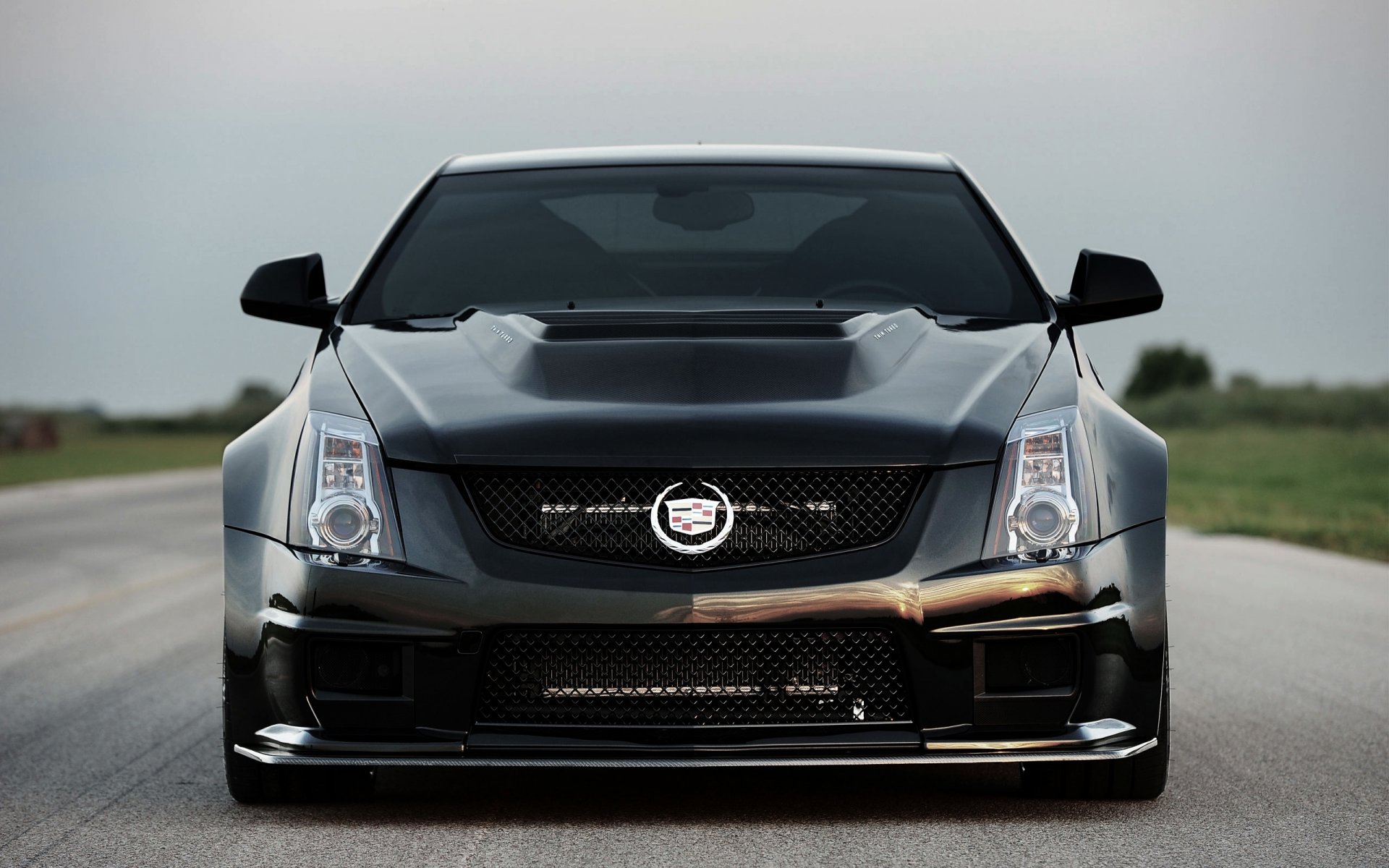 cadillac cts-v hennessey передок черный кадиллак лого фары