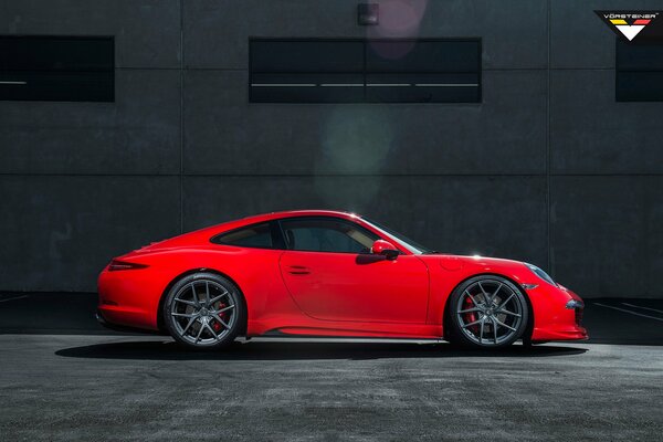 Rosso porsche 991 carrera S V-gt edizione lato carta da parati