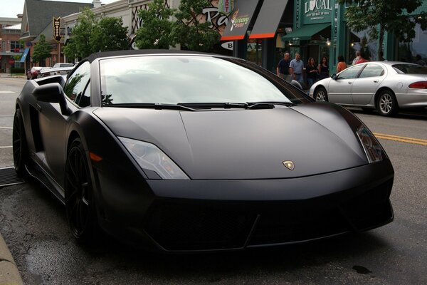 Lamborghini gallardo spyder is on the road