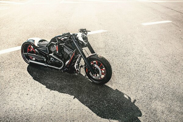 Chopper harley davidson Barracuda negro