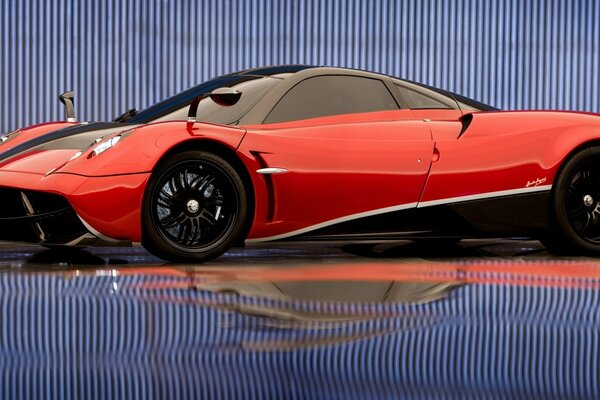 Pagani huayra Red and Black chic thing