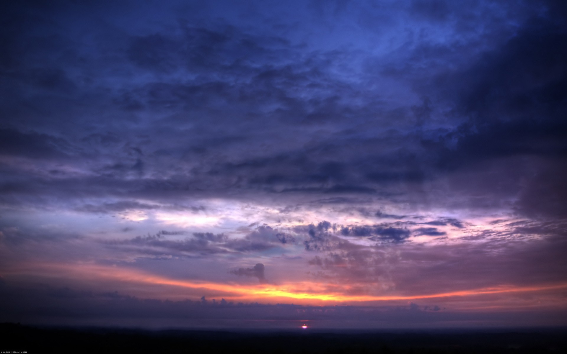 nuages ciel coucher de soleil