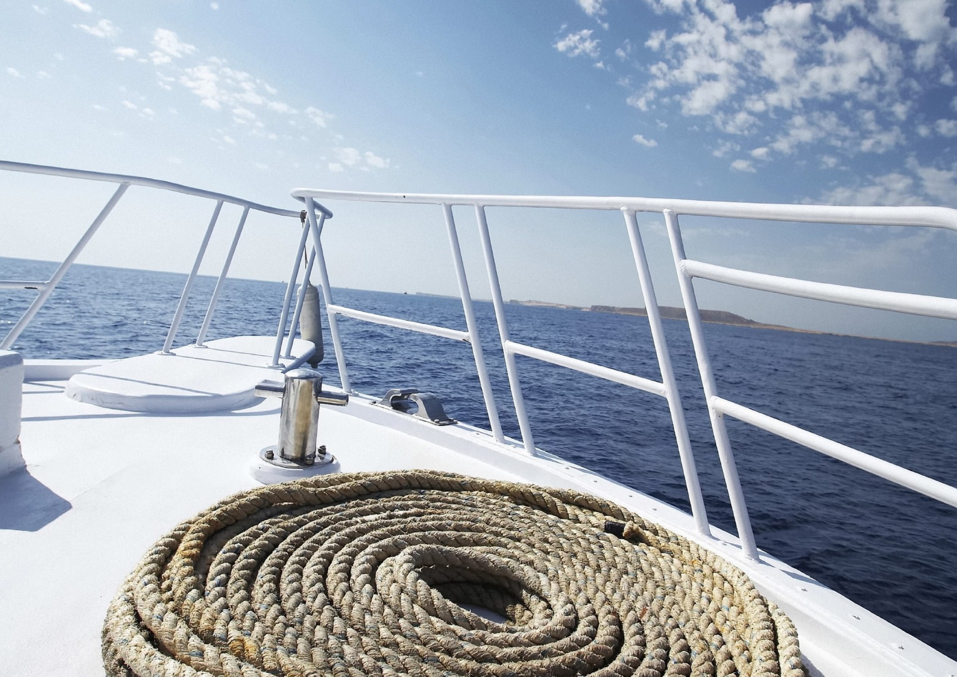 yacht sea breeze rope