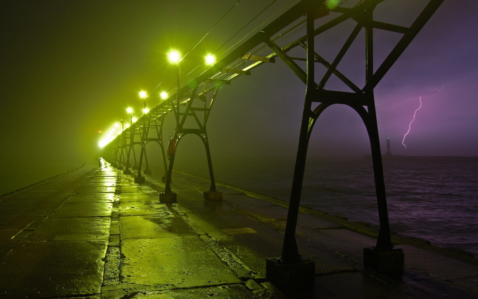 pont éclairage lumières foudre nuit