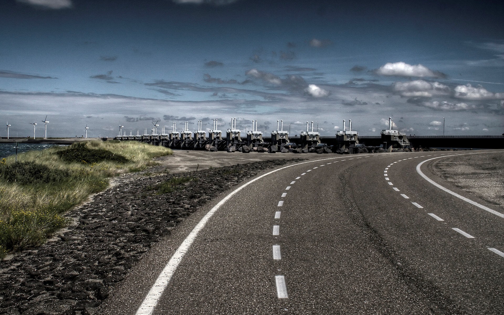 route marquage nuages pont