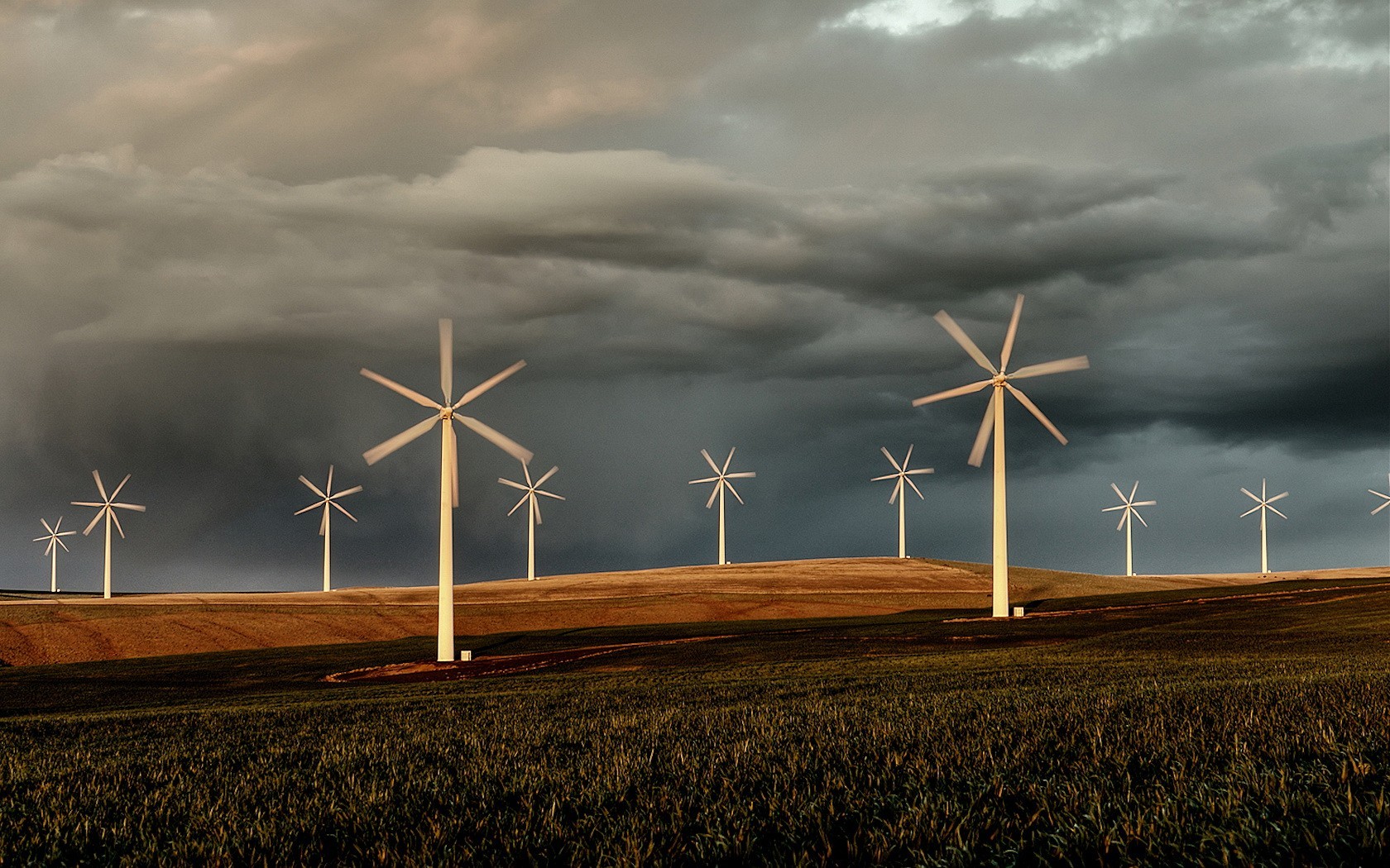 feld wolken windräder