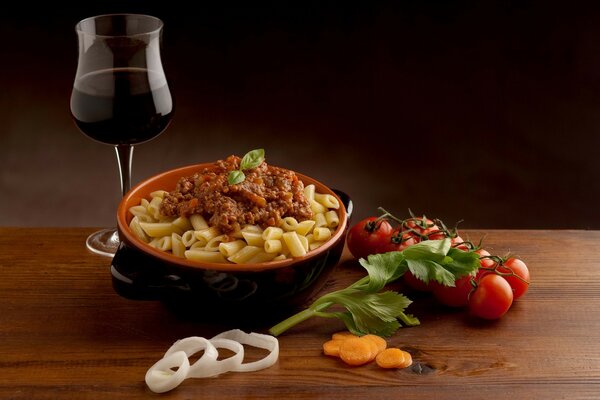 Pasta and wine on the table