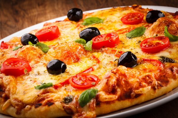 Pizza appetitosa quattro formaggi