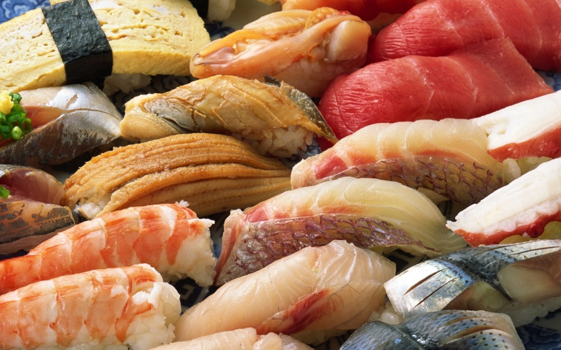 pesce frutti di mare gamberetti sushi