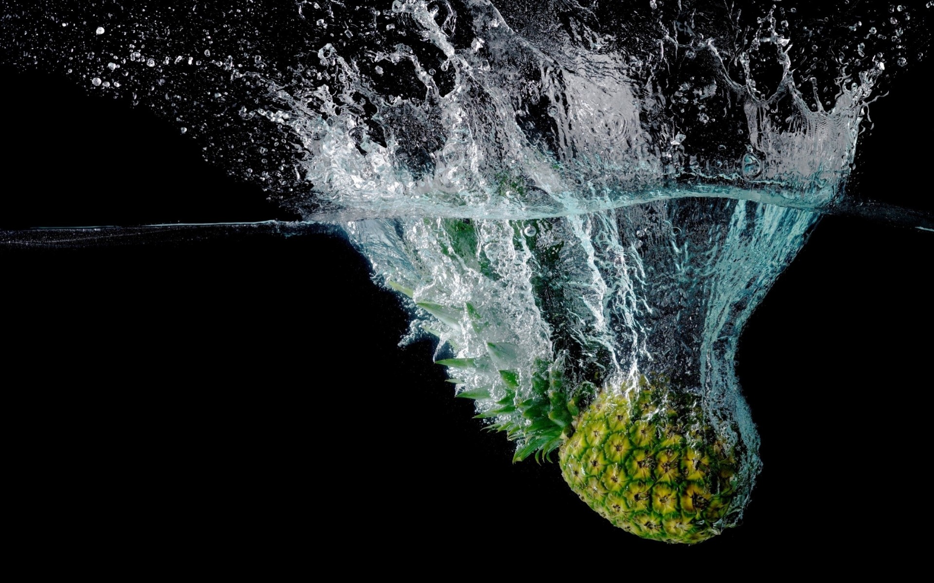 ananas dose wasser