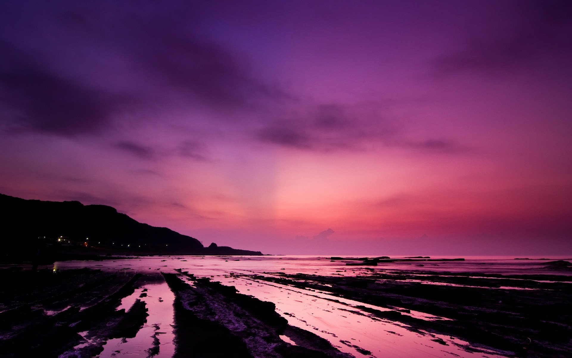 côte eau coucher de soleil rose