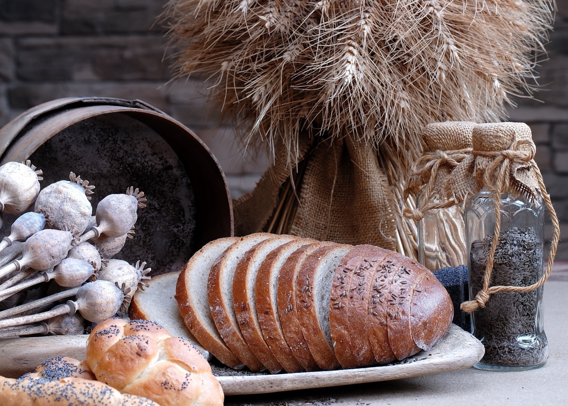 cereali grano cumino pane semi di papavero fette