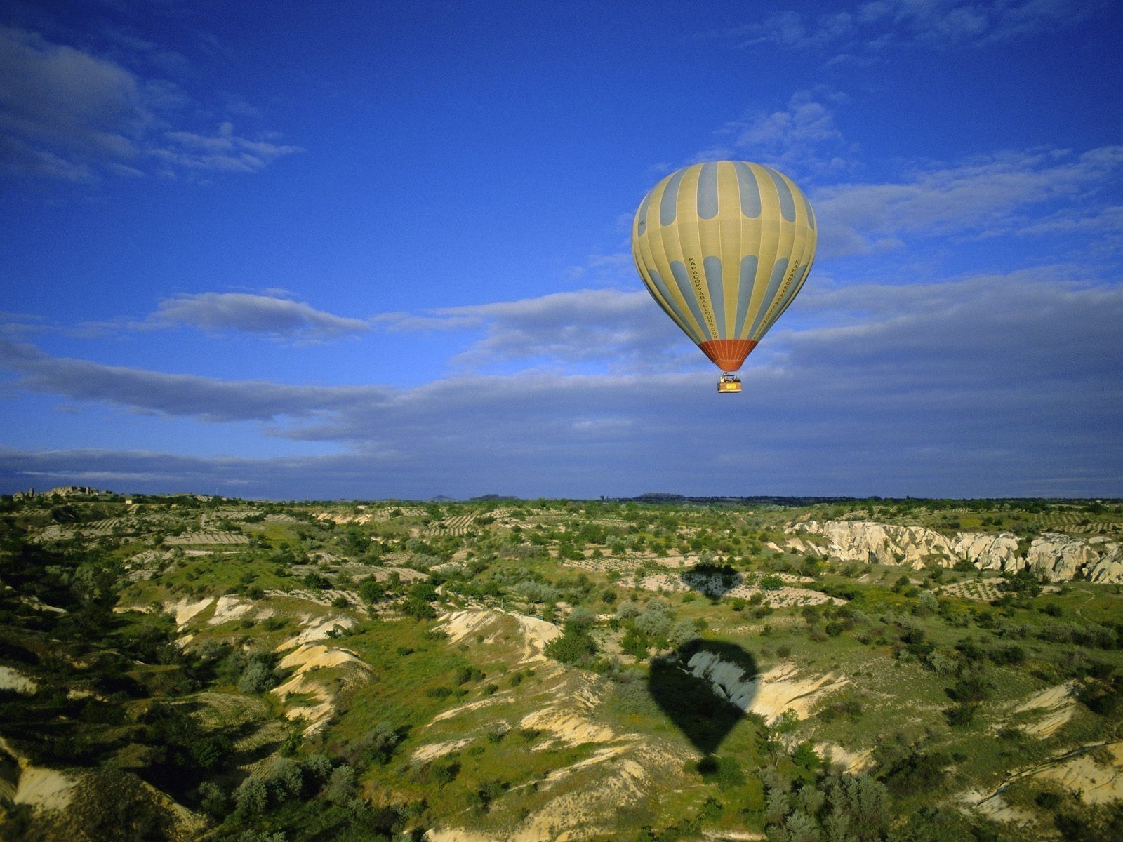 balon wzgórza niebo lot