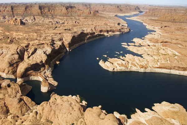 The river dividing the rocky canyon