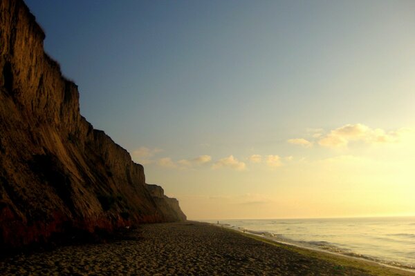 Ruhiger Morgen am Meer. Rot