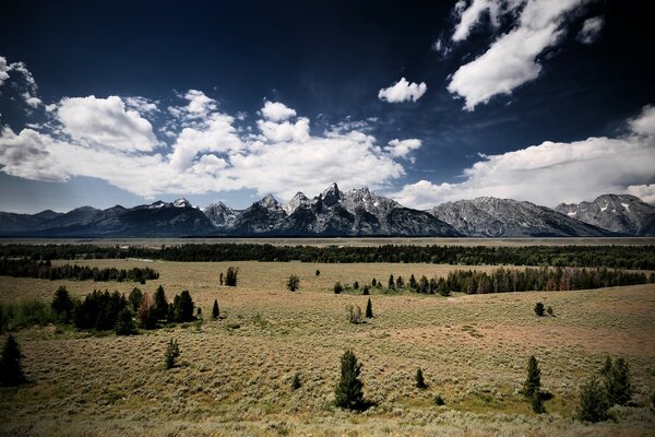 The Rocky Mountains go into the whole of the clouds