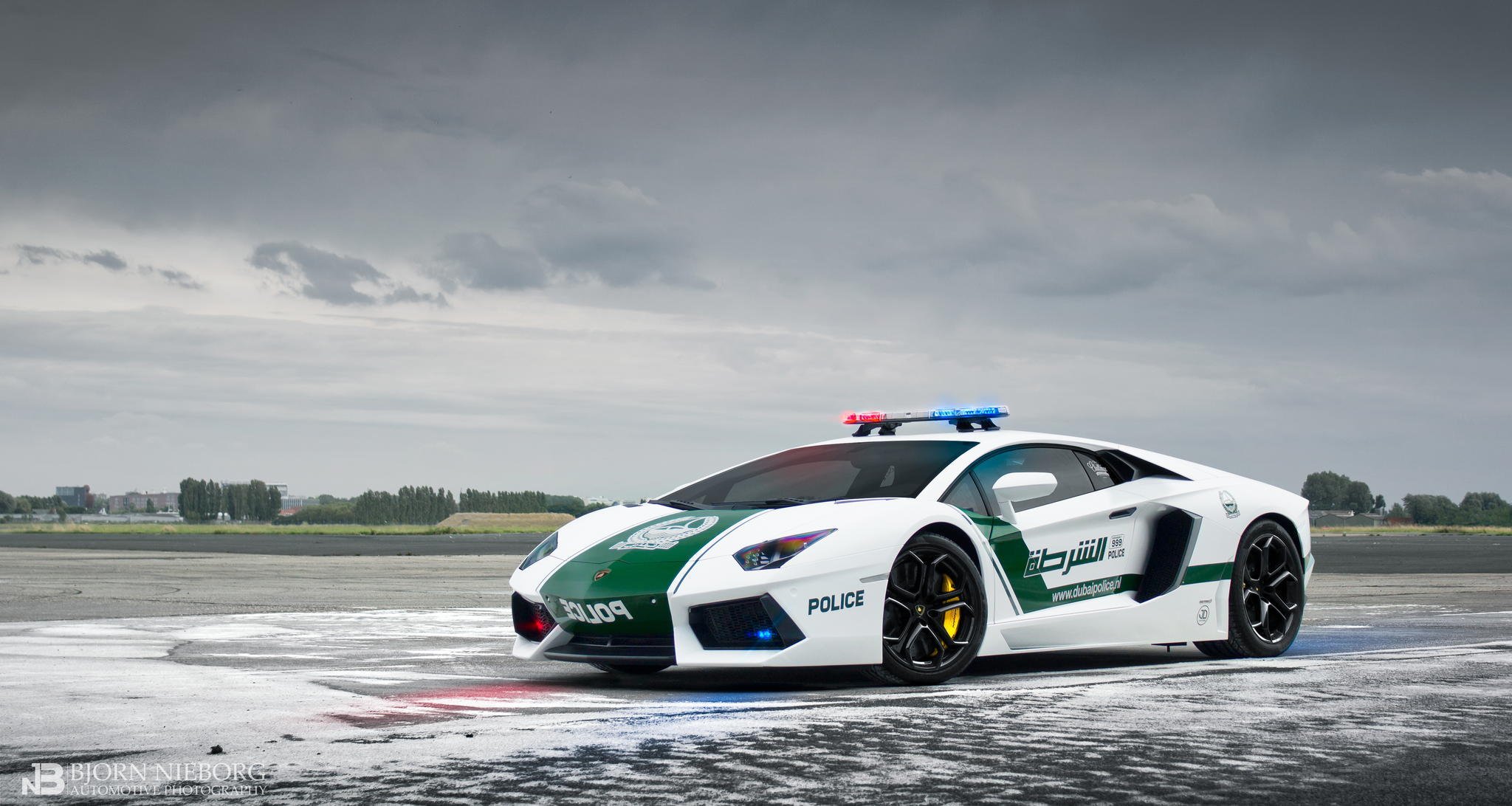 lamborghini aventador lp700-4 dubai policía coche