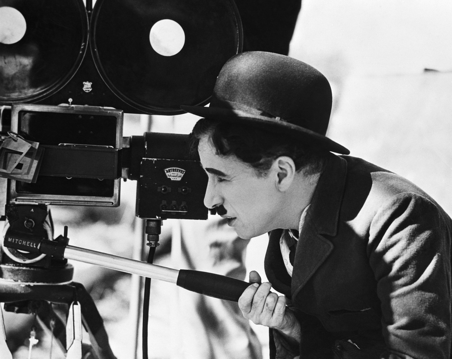 chaplin charles bowler schnurrbart kamera