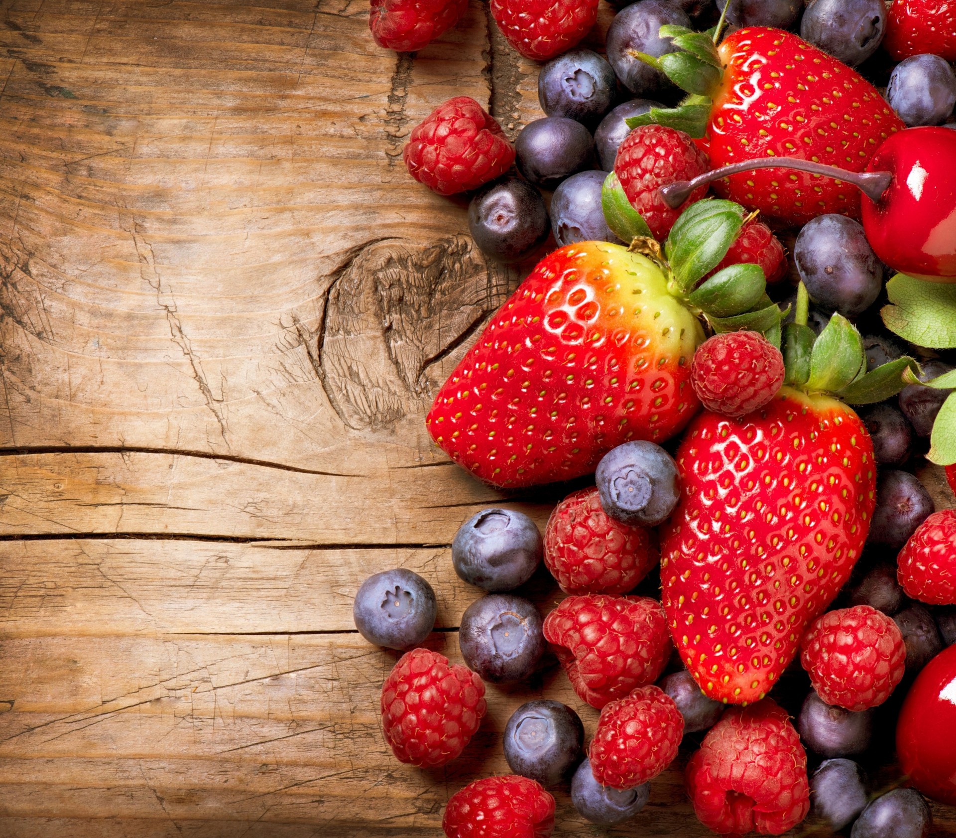 heidelbeeren beeren erdbeeren himbeeren